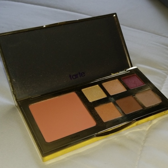 Tarte "Styled By Hrush" Palette - Picture 3 of 5